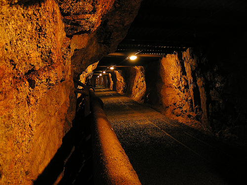 alarch: Drift of Harrachov mine (Flickr)